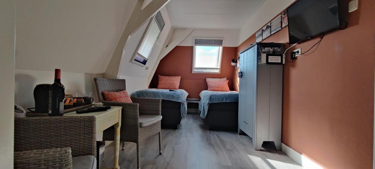 Uit Alle Windstreken Hindeloopen Exterior photo